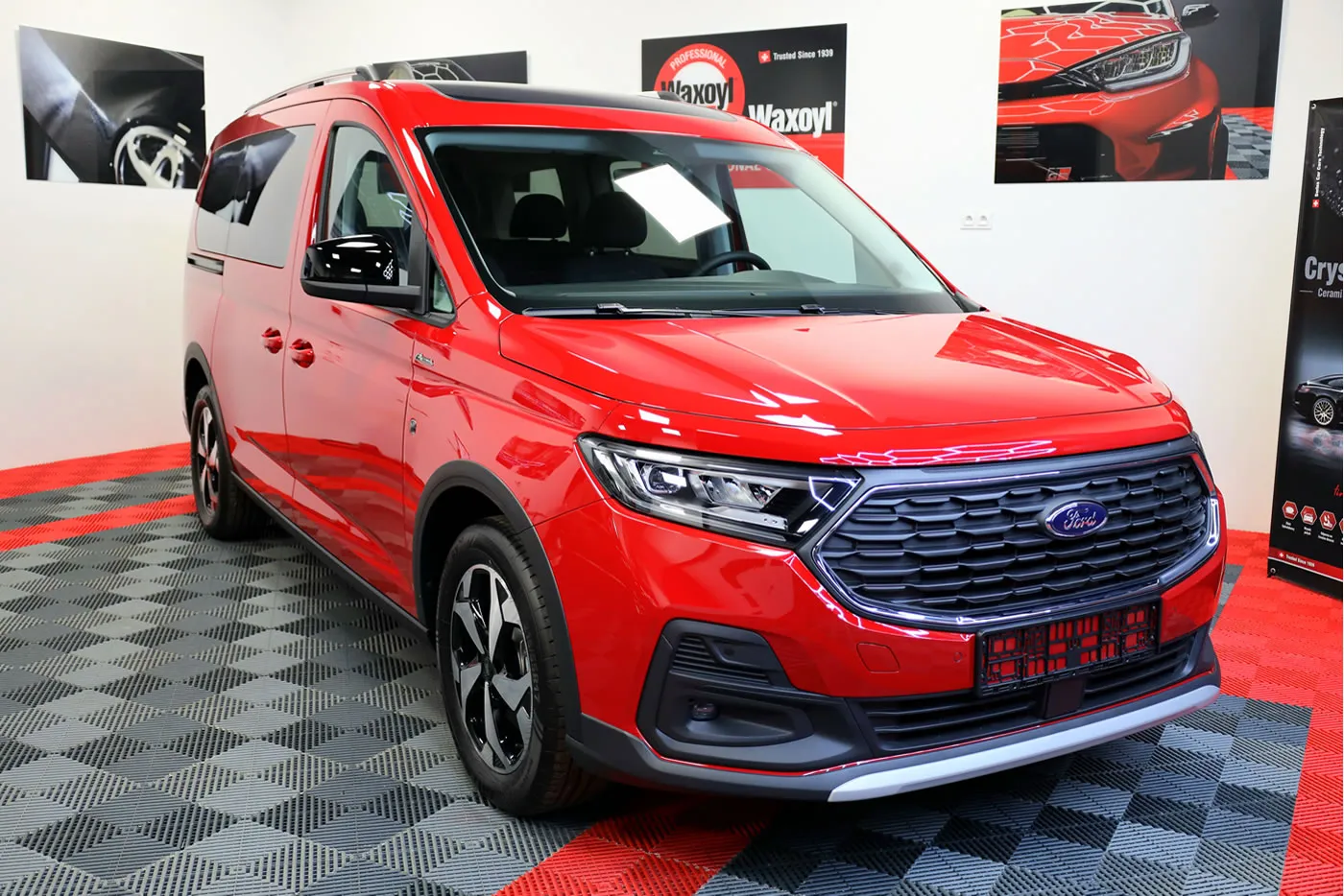 Ford Tourneo Connect - Oklejanie folią PPF - Auto Detailing Gliwice
